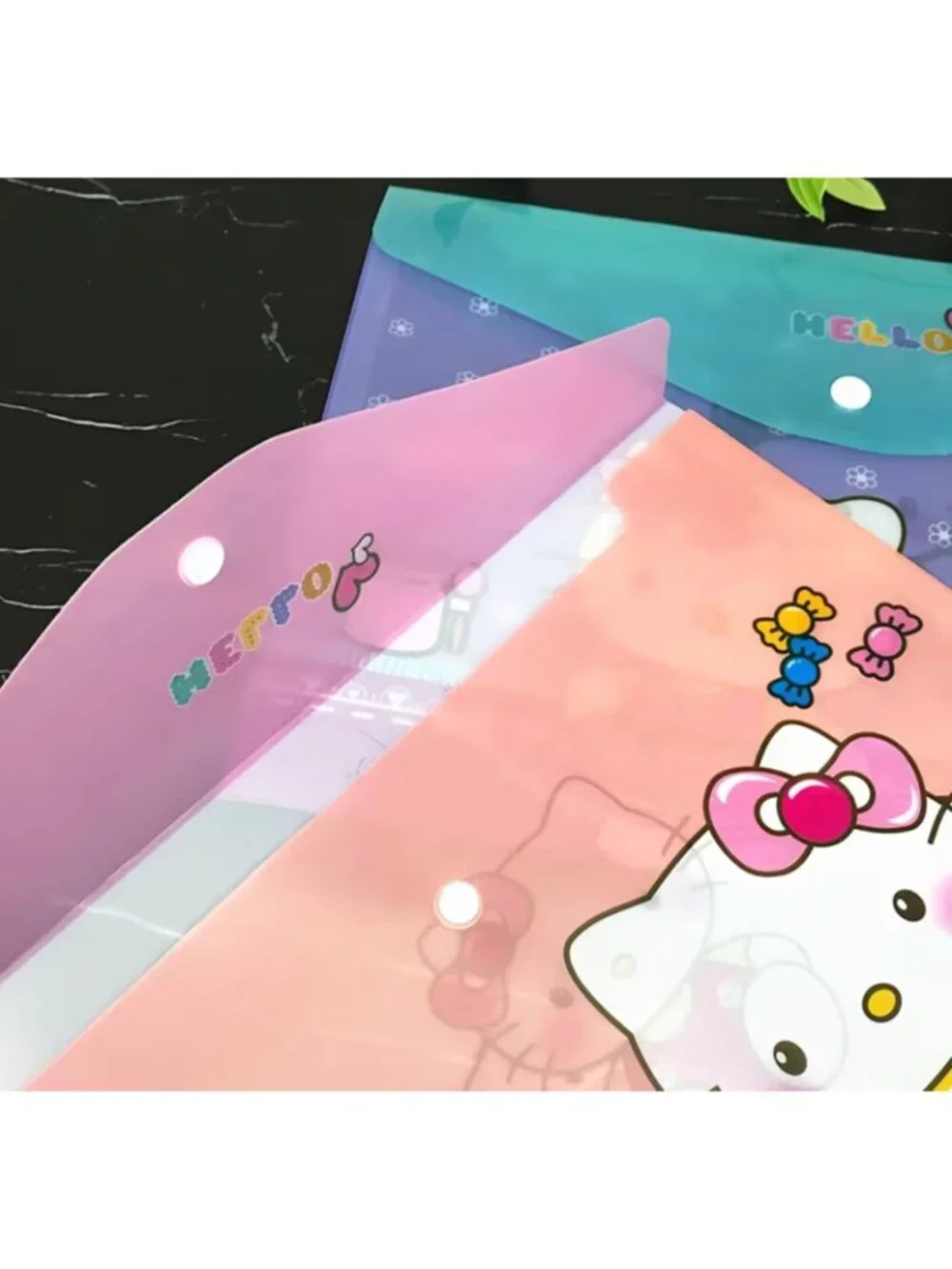Hello Kitty students love